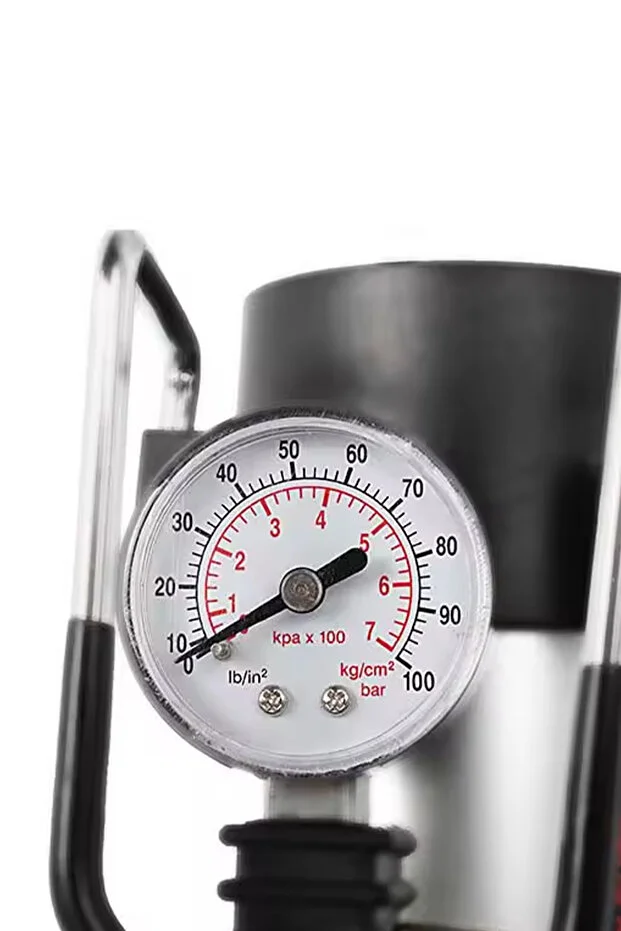 Taşınabilir Mini Kompresör 12V 120W - Araç Çakmak Girişli Lastik Şişirme Pompası (100 PSI)